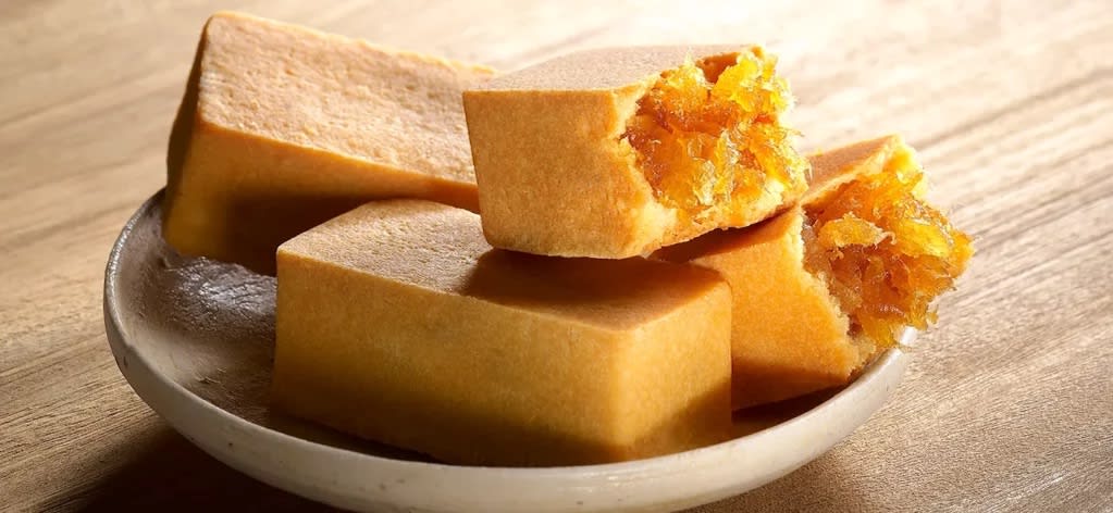 TARTALETA DE PIÑA,FRAMBUESA Y MANGO2