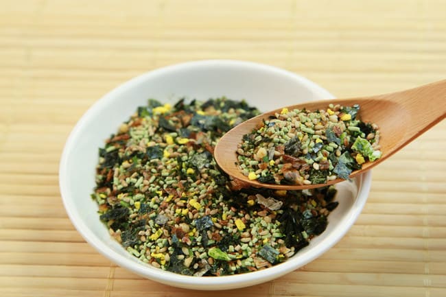 ADEREZO DE ALGA Y HUEVO 52GR1