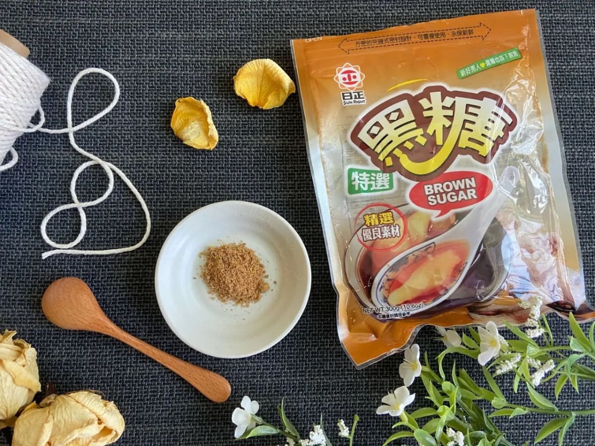 AZUCAR MORENA 300GR2