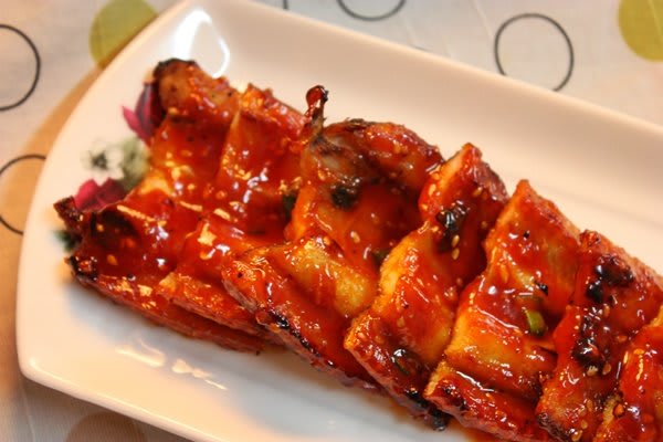 ANGUILA SABORIZADA CON SALSA TOMATE3