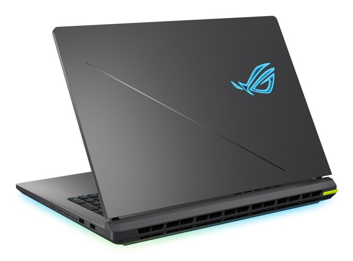 Asus Rog Strix G815LW-G18.U95080 Intel Core Ultra 9 275HX Ram 32GB Disco 2TB SSD RTX 5080 16G7