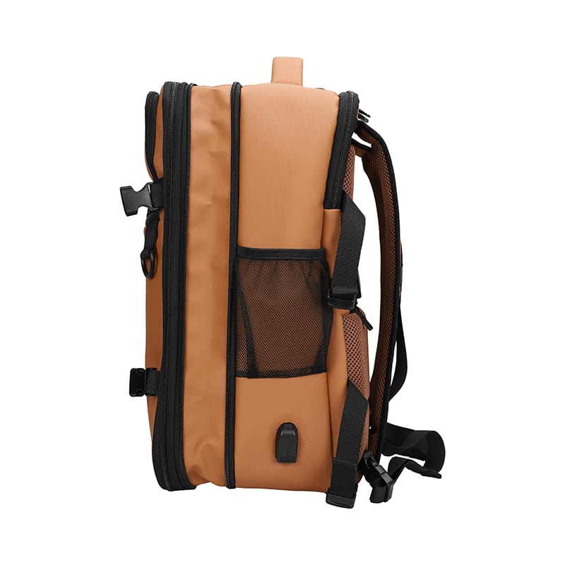 TEROS TE-9038BW Travel Backpack para Notebooks de hasta 15.6