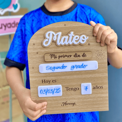 PLACA REGRESO A CLASES