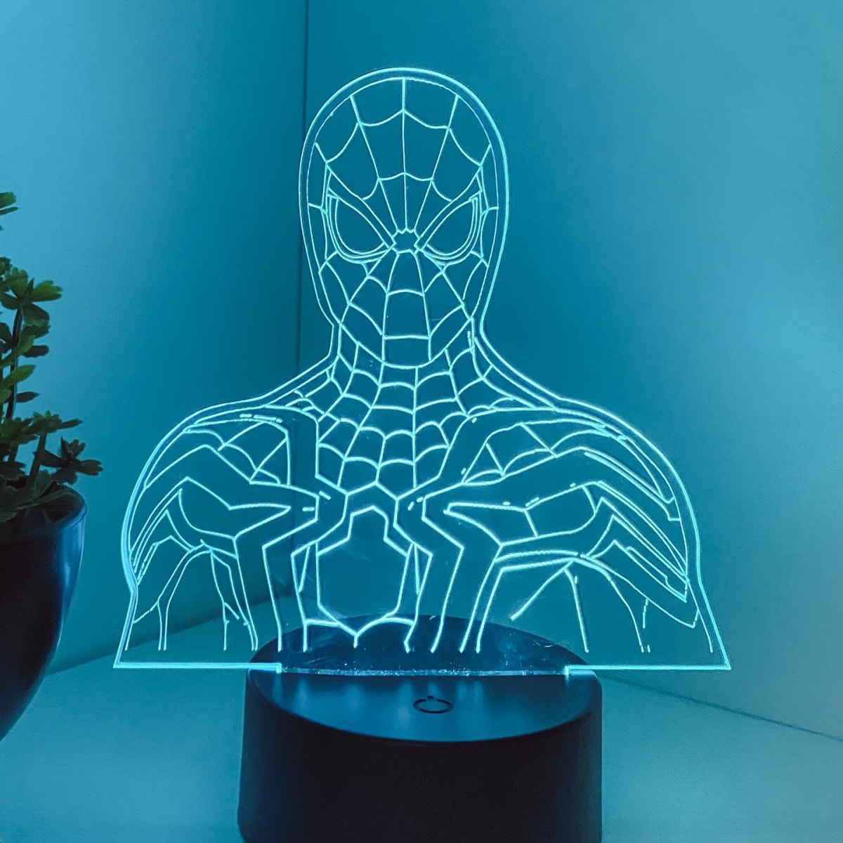 LAMPARA SILUETA SPIDERMAN1