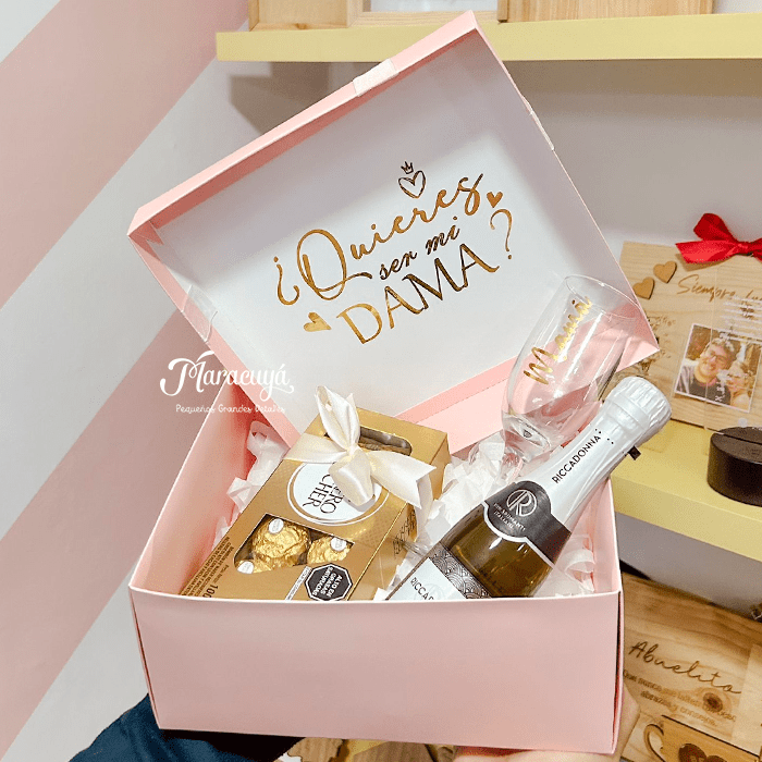 BOX PINK DAMA DE HONOR1