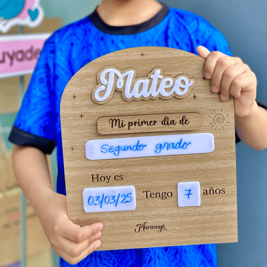 PLACA REGRESO A CLASES1