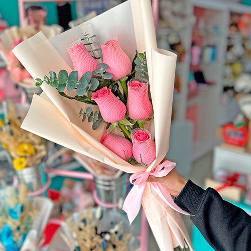 RAMO 6 ROSAS ROSADAS1