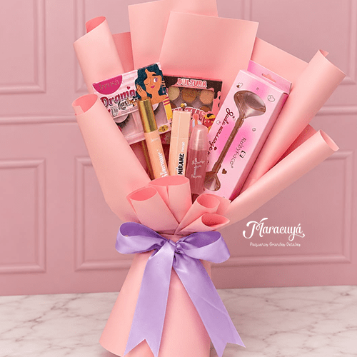 RAMO DE MAQUILLAJE PINK1