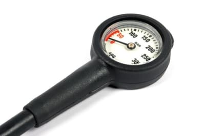 MANÓMETRO SIMPLE VALE S.V NEGRO1