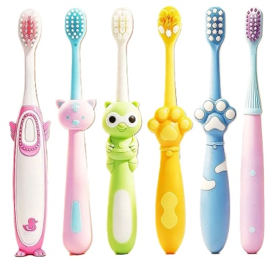 AILEDA CEPILLO DENTAL INTANTIL EXTRA SUAVE CON DISEÑOS Y ESTUCHE
