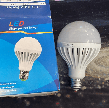 AMPOLLETA LED XTW-15W DE LUZ FRIA3