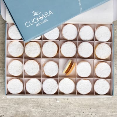 Caja 24 Alfajores de Maicena, La Cuchara