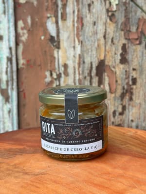 Escabeche de cebolla y ají Rita