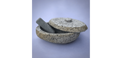 Mortero piedra de río XL con tapa, 24-25 cms1