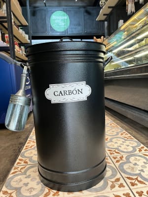 Tarro Negro Grande Carbón + Puruña1