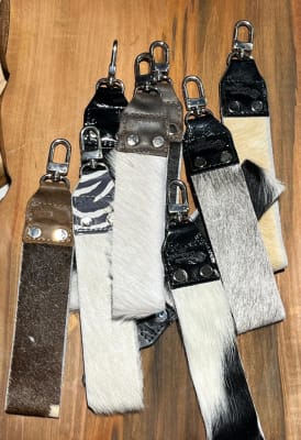 Llavero de Cuero Natural de Vaca, 20 cms