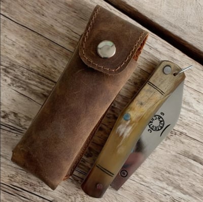 Cortapluma Parronina Grande