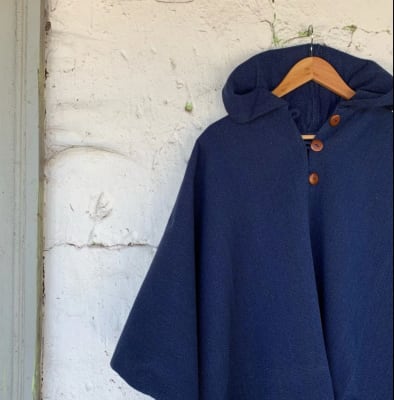 Poncho típico chileno con Capucha, Adulto (talla única)