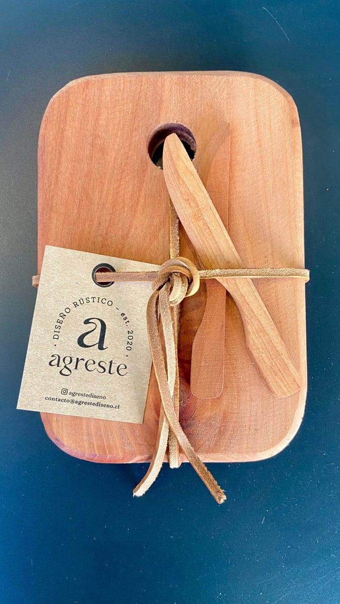 Tabla de Madera para Quesos con Cuchillos de Madera 20 x15 app1