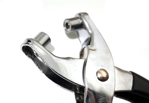 Alicate de ojetillos sacabocados1