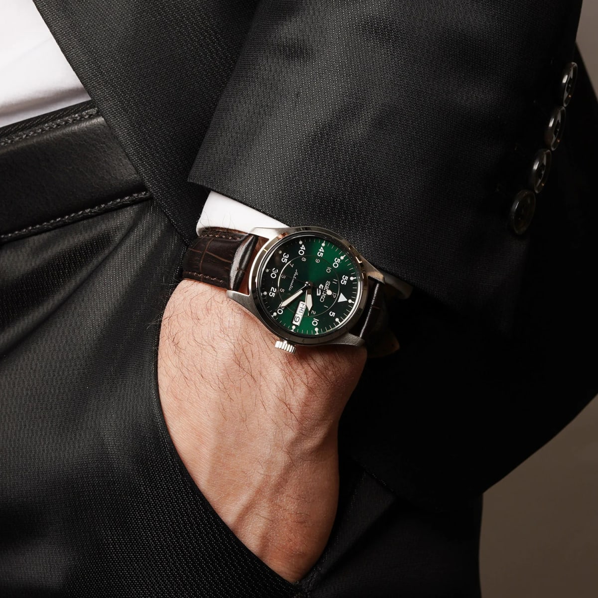 Reloj SEIKO 5 Sports SRPJ89K1 Automático Cuero Hombre Plateado2