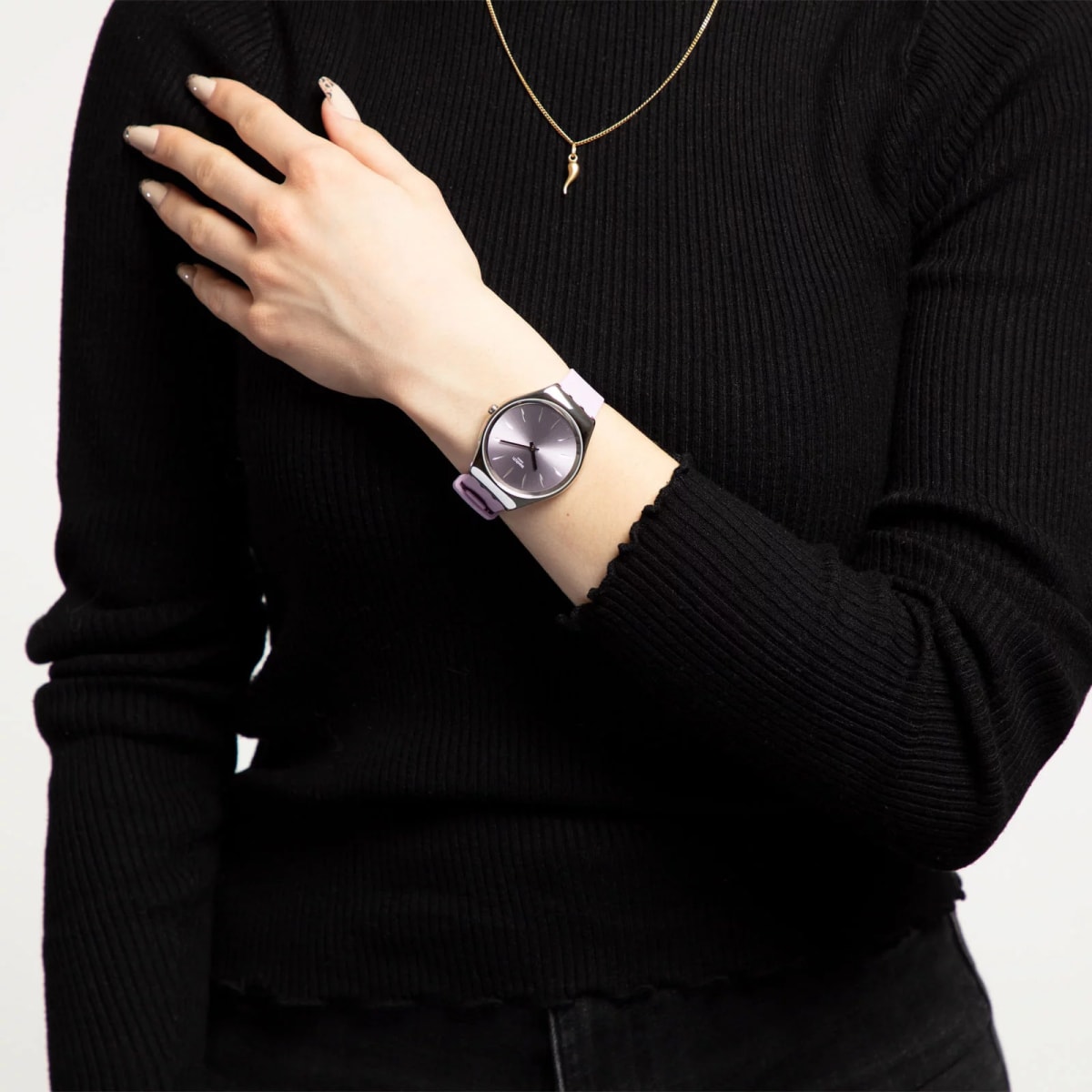 Reloj SWATCH SKINSOFTBLINK SYXS131 Gris4