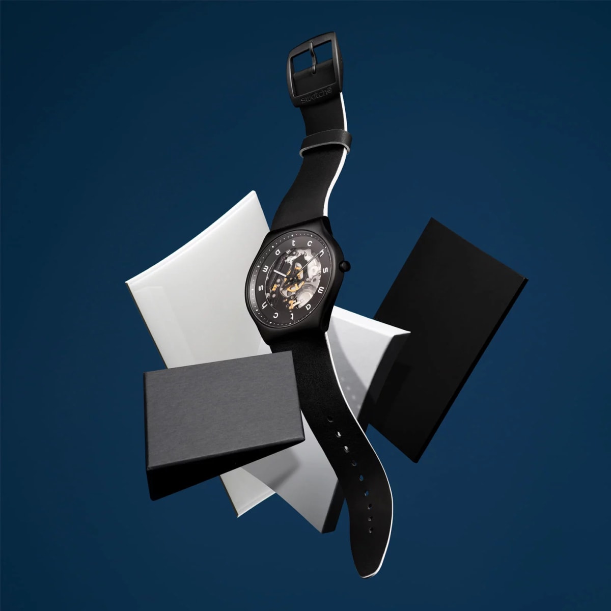 Reloj SWATCH WHITE SIDE SS07B101 Negro5