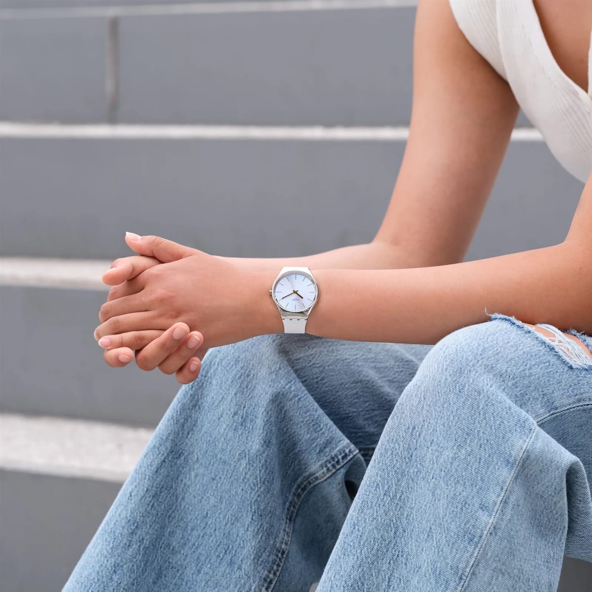 Reloj SWATCH OPTICAL WHITE SYXS141 Plateado5