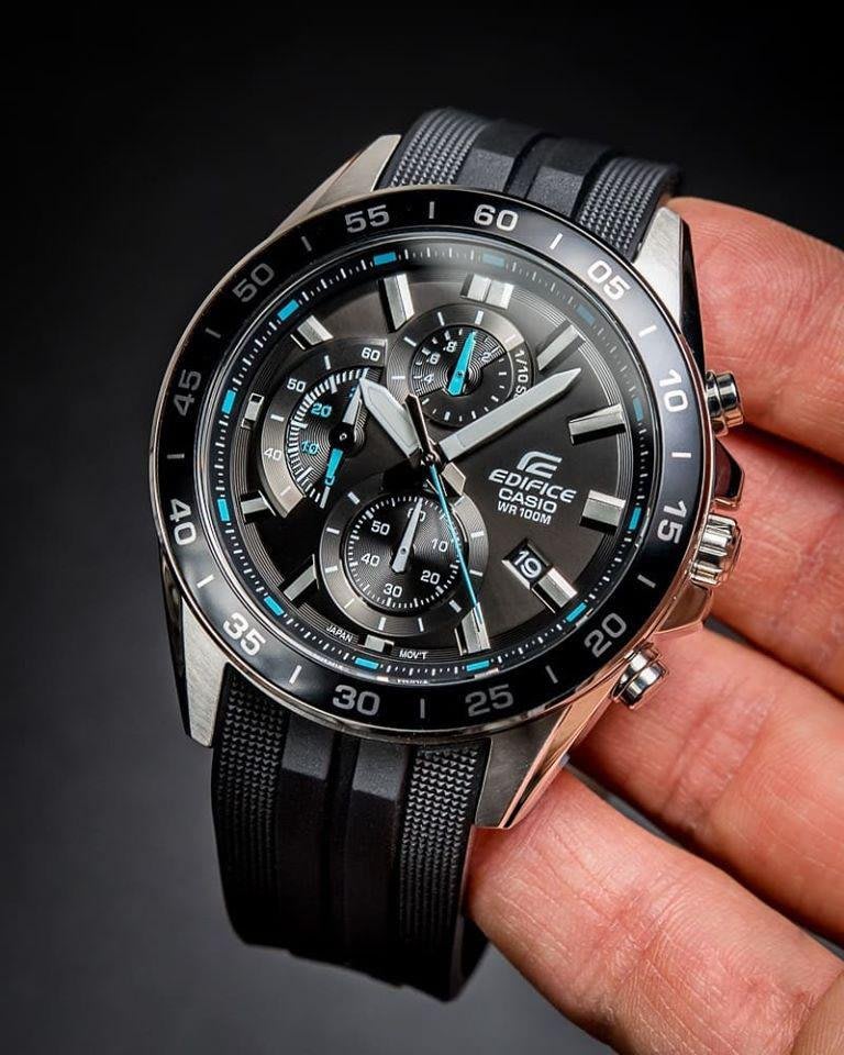 Reloj EDIFICE EFV-550P-1A Acero Hombre Plateado2