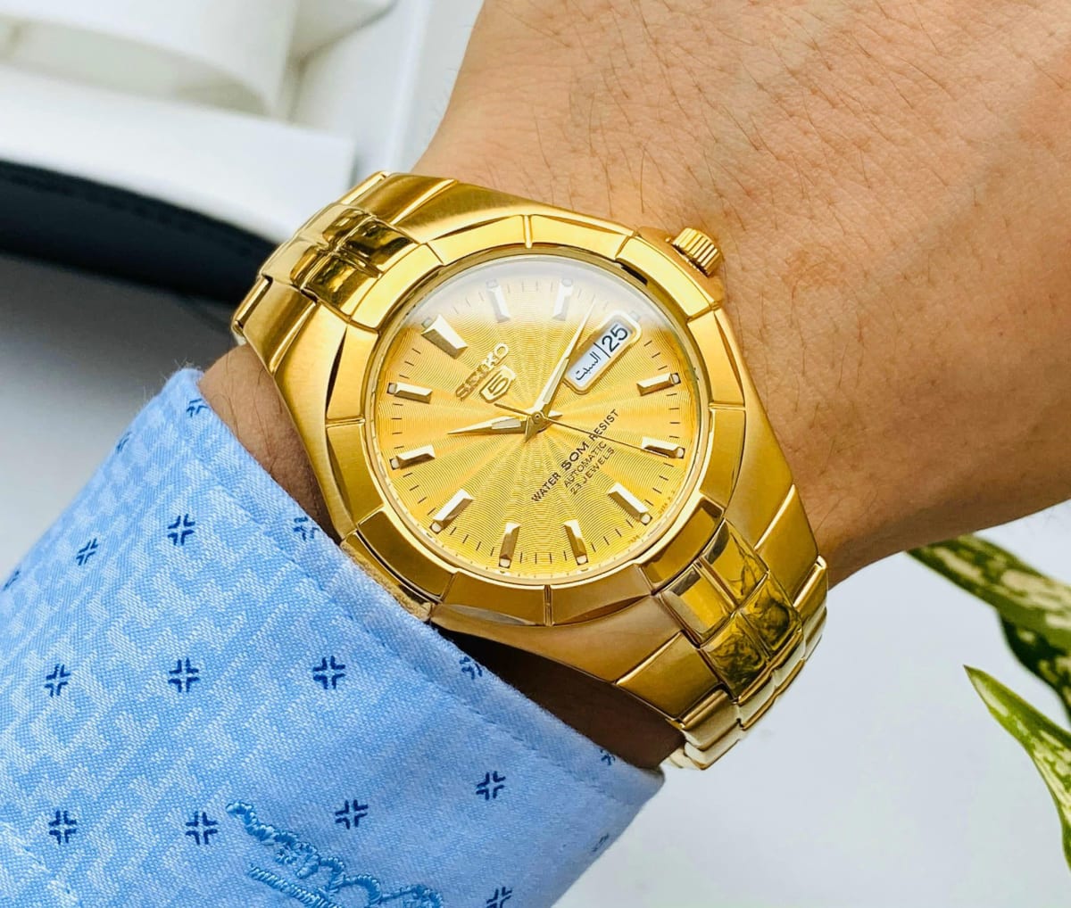 Reloj SEIKO 5 SNZE32K1S Automático Acero Hombre Dorado5