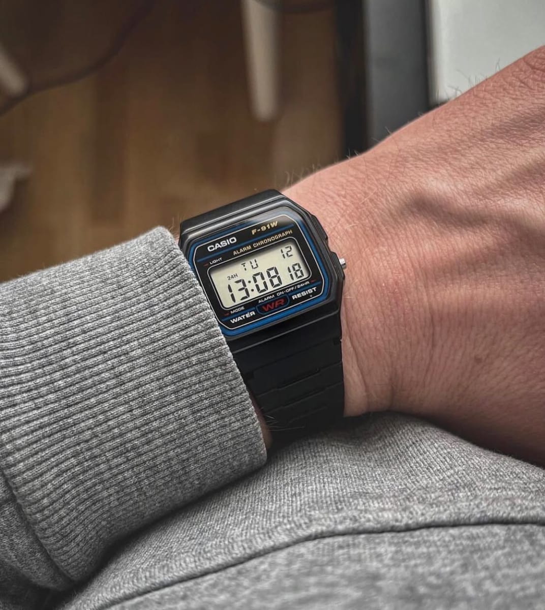 Reloj CASIO Regular F-91W-1D Resina Juvenil Negro4