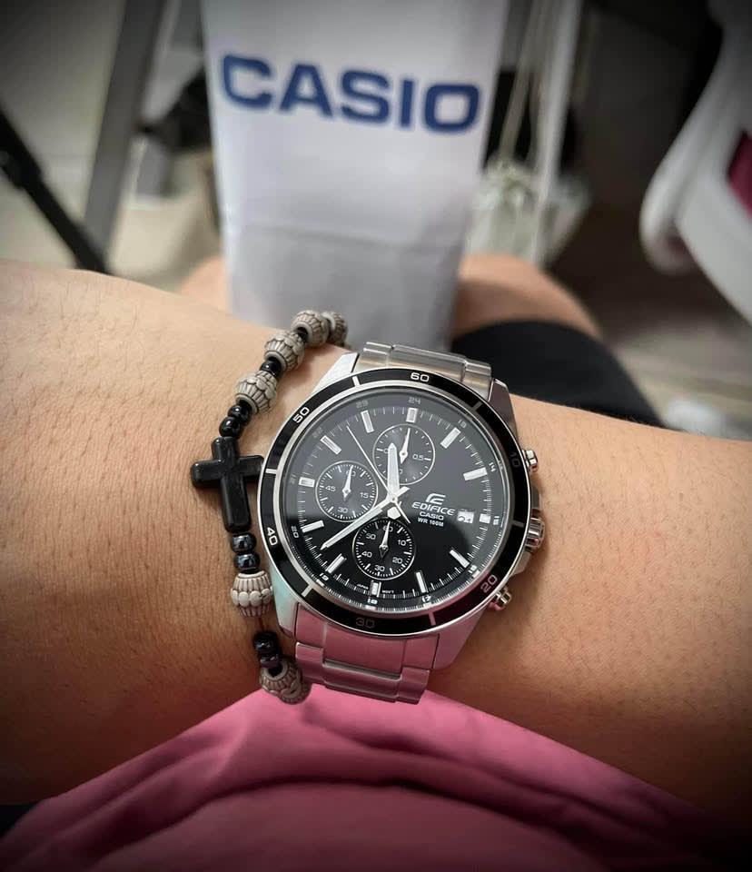 Reloj EDIFICE EFR-526D-1A Acero Hombre Plateado4