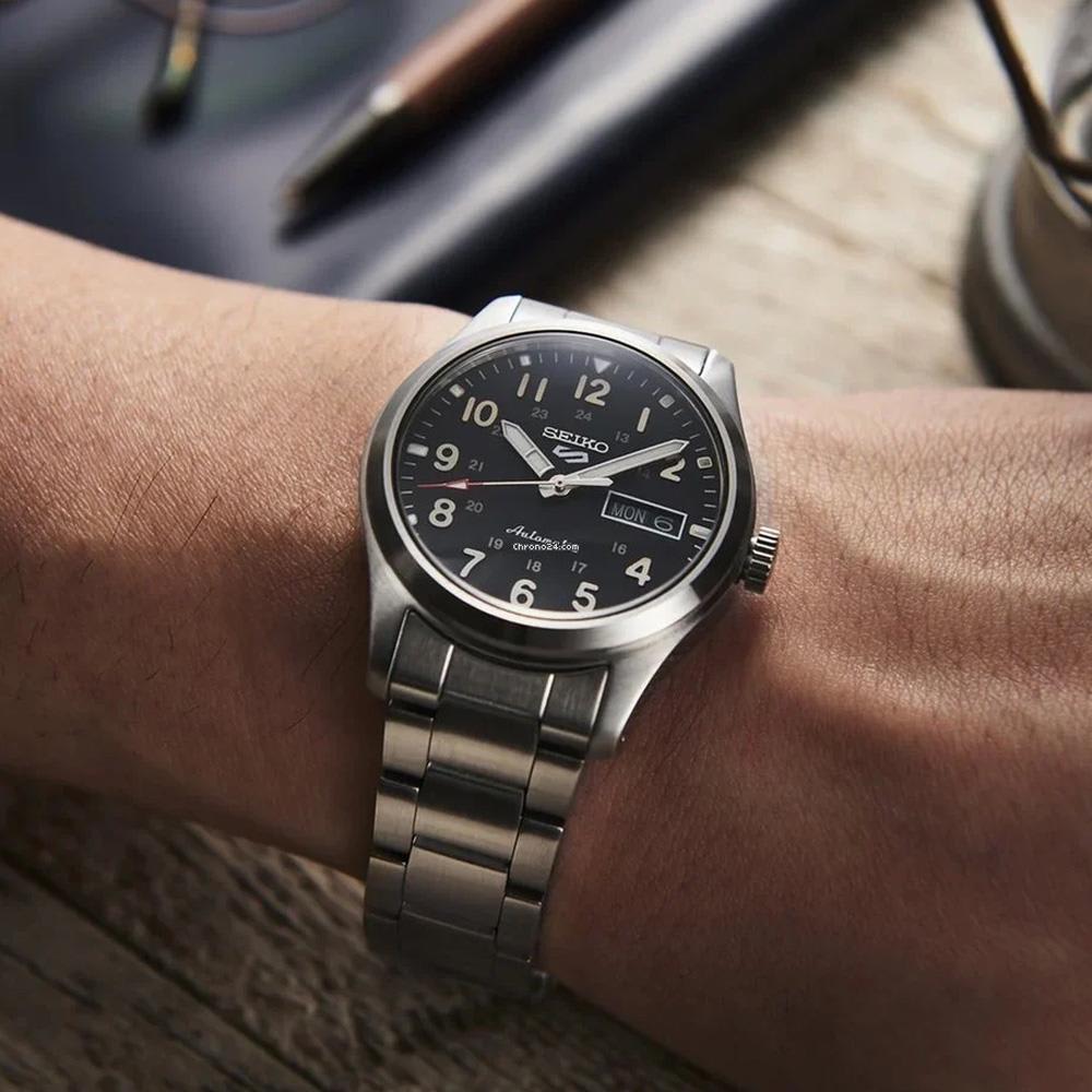 Reloj SEIKO 5 Sports SRPJ81K1 Automático Acero Hombre Plateado3