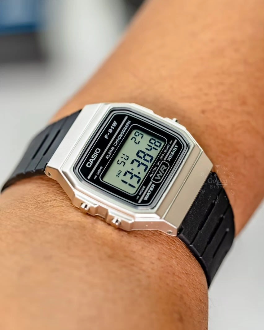 Reloj CASIO Regular F-91WM-7A Resina Juvenil Plateado5