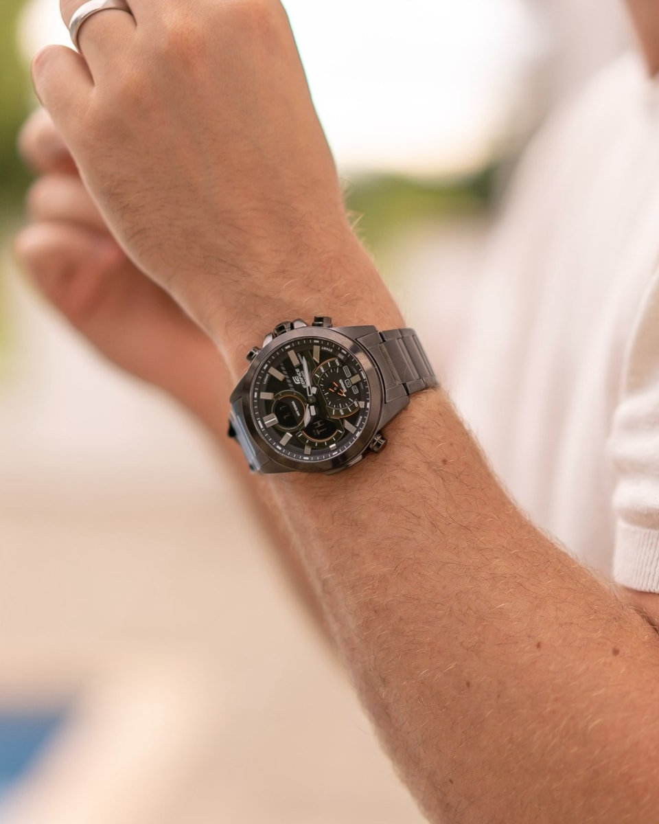 Reloj EDIFICE ECB-30DC-1A Acero Hombre Negro3