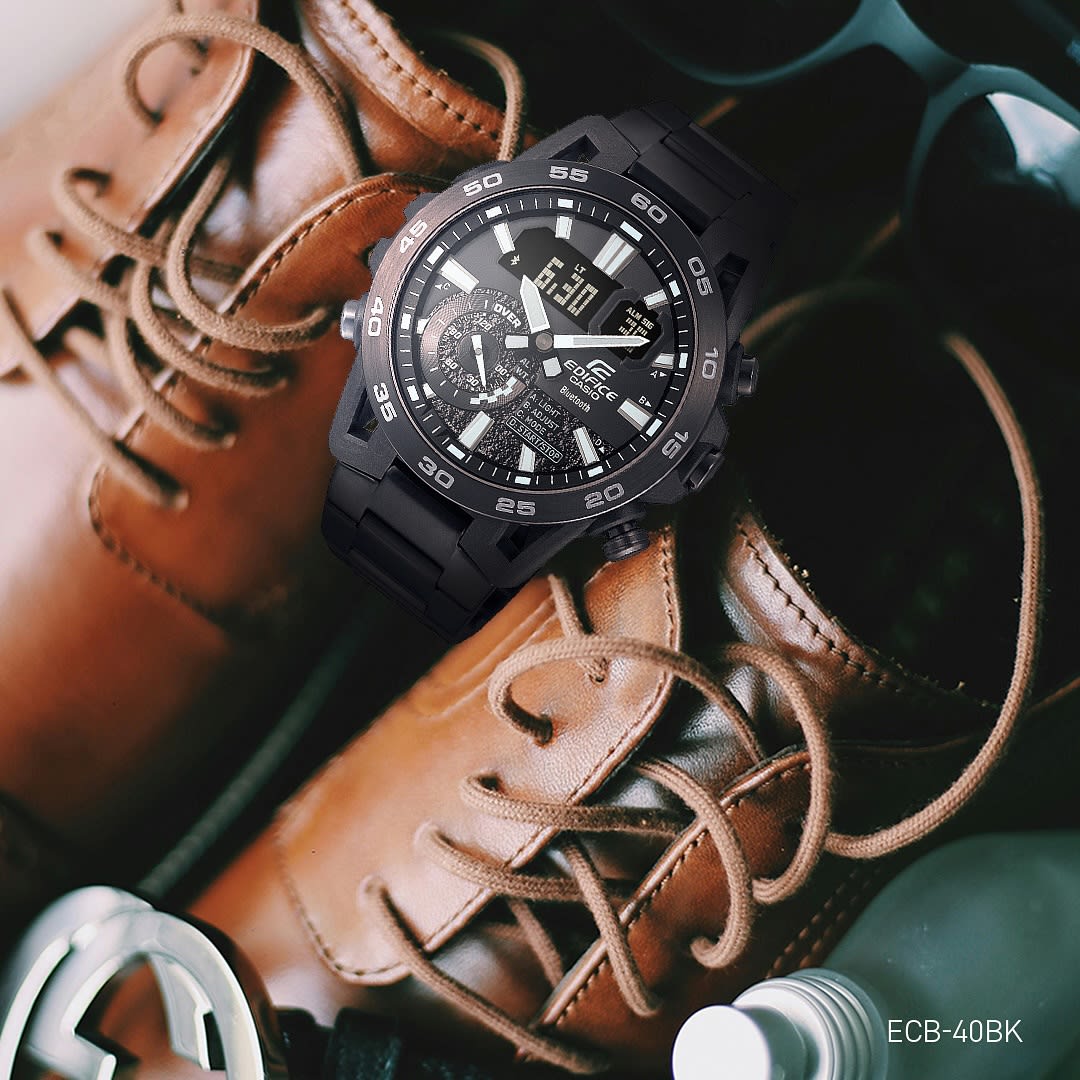 Reloj EDIFICE ECB-40BK-1A Carbono/Acero Hombre Negro3