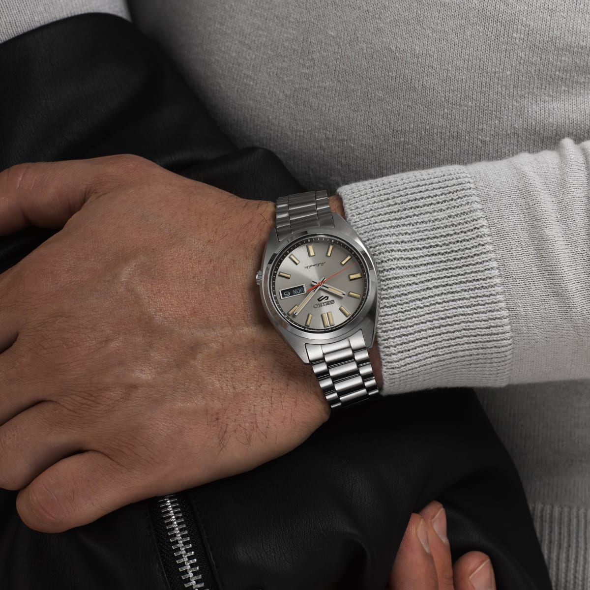 Reloj SEIKO 5 Sports SRPK91K1 Automático Acero Hombre Plateado2