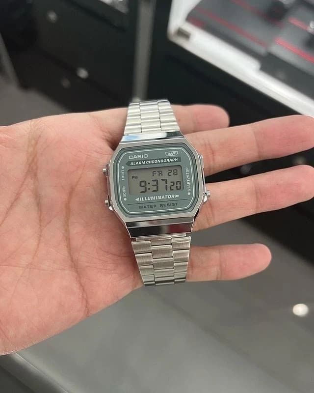 Reloj CASIO Retro A168WA-3A Resina/Cromado Unisex Plateado2