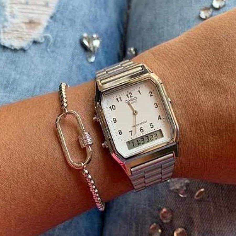 Reloj CASIO Retro AQ-230A-7B Resina/Cromado Juvenil Plateado2