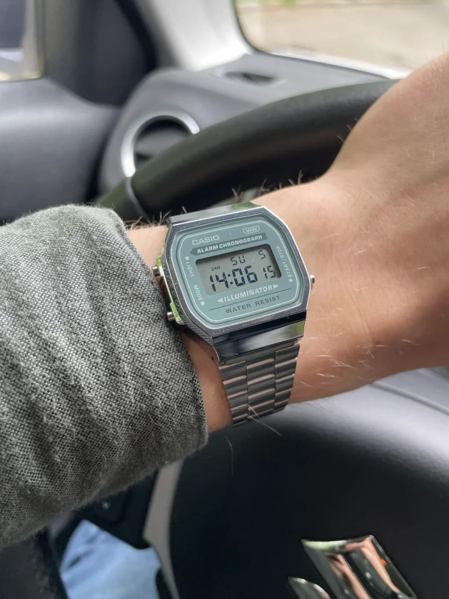 Reloj CASIO Retro A168WA-3A Resina/Cromado Unisex Plateado3