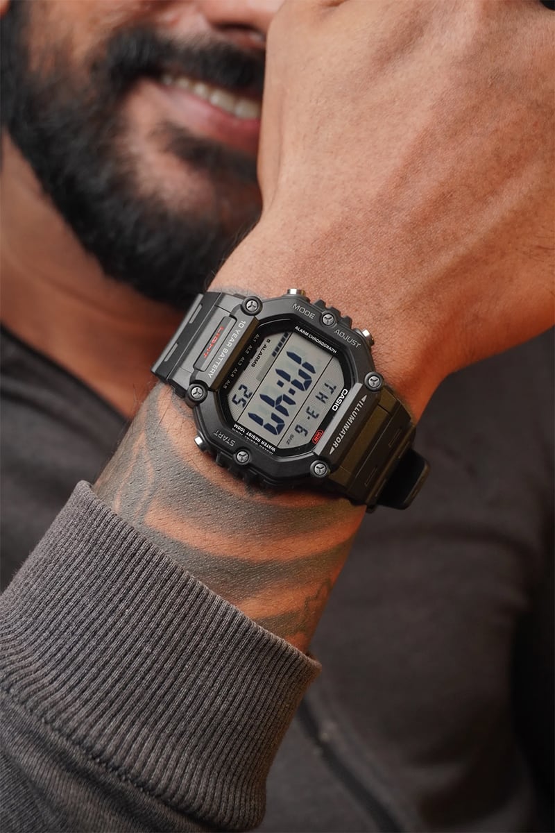 Reloj CASIO Regular AE-1600H-1A Resina Juvenil Negro6