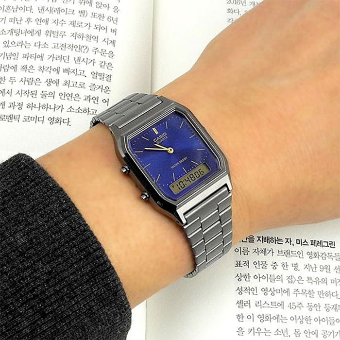 Reloj CASIO Retro AQ-230GG-2A Resina/Cromado Juvenil Plateado3