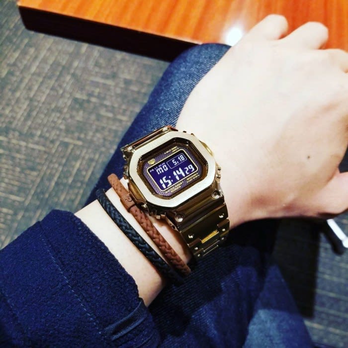 Reloj G-SHOCK GMW-B5000GD-9 Acero Hombre Dorado3