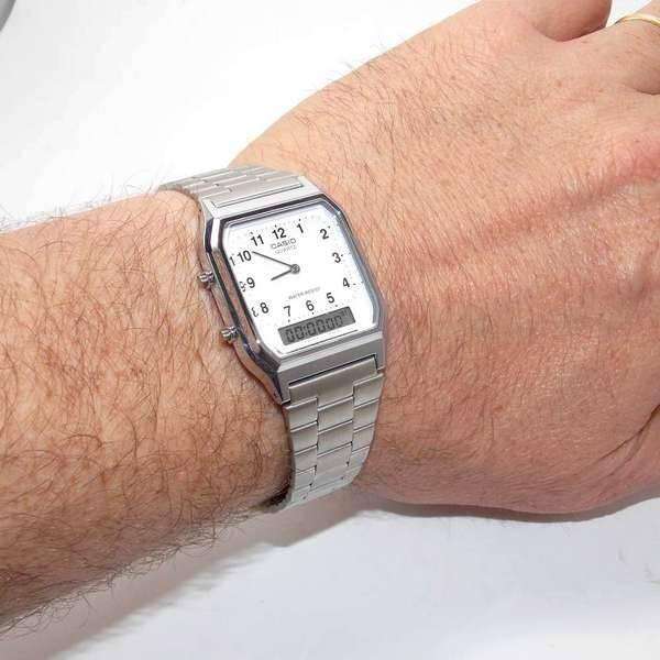 Reloj CASIO Retro AQ-230A-7B Resina/Cromado Juvenil Plateado3