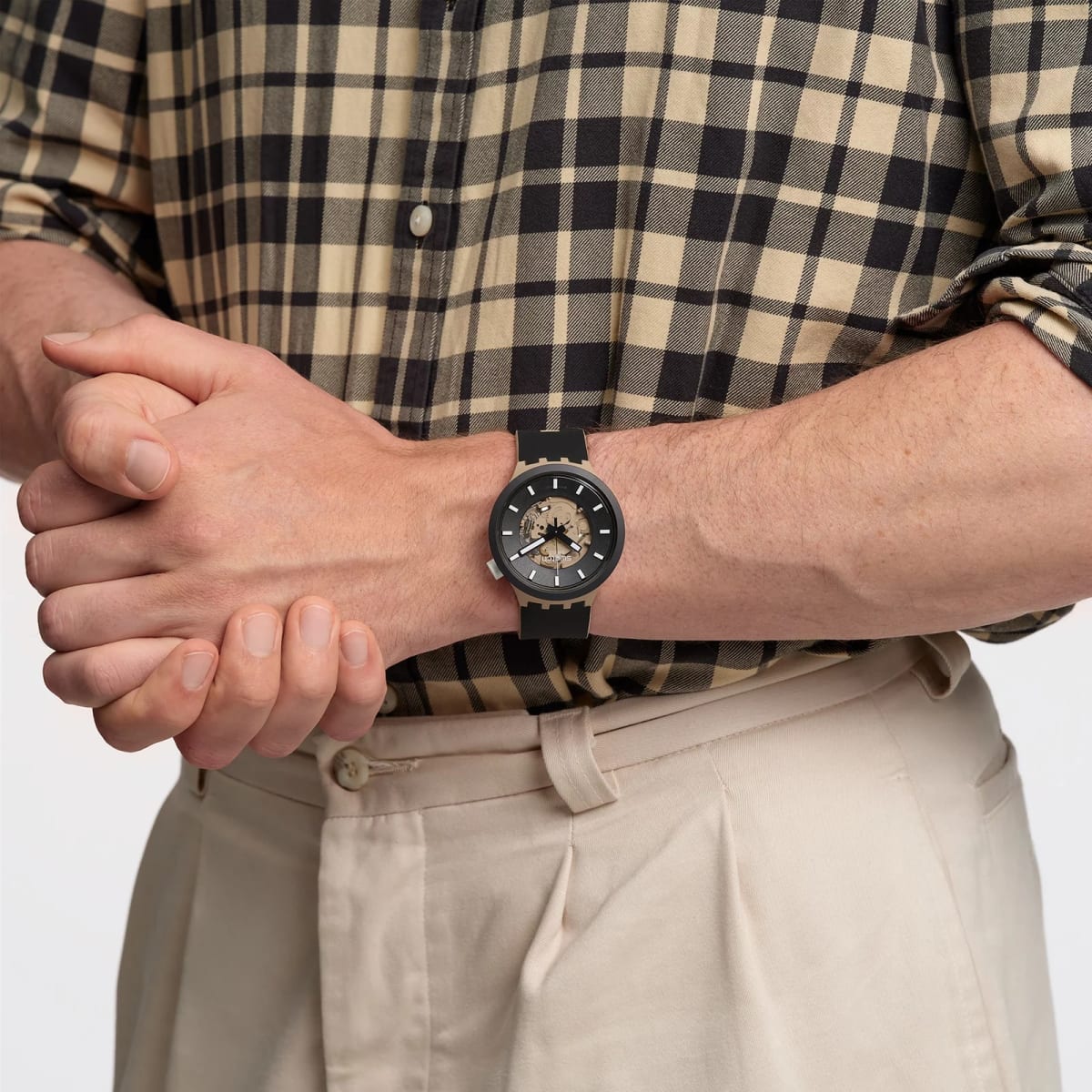 Reloj SWATCH TIME FOR TAUPE SB03C100 Rosado3