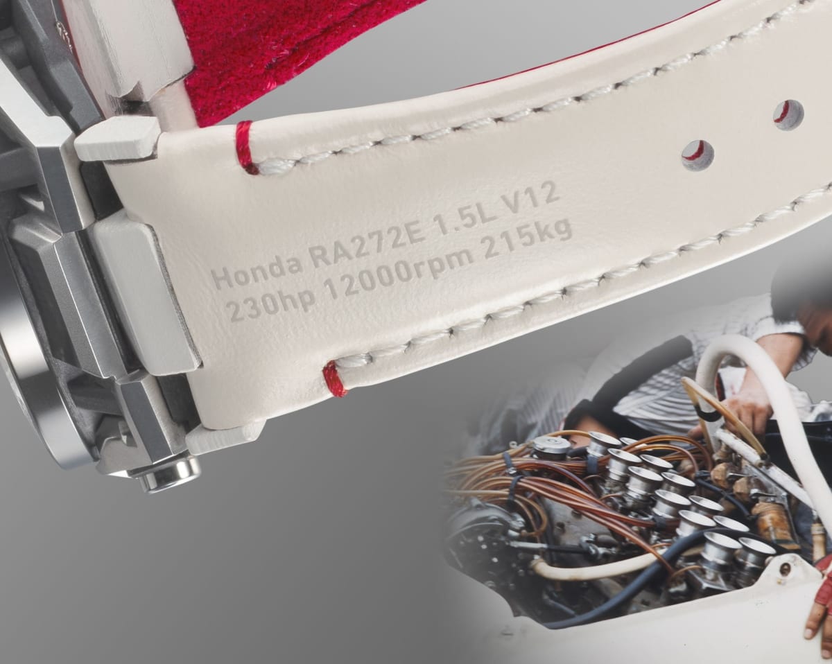 Reloj EDIFICE ECB-2300HR-1A Carbono/Acero Hombre Blanco7
