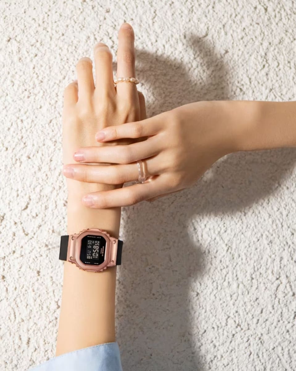 Reloj G-SHOCK GM-S5600PG-1D Resina/Acero Mujer Oro Rosa3