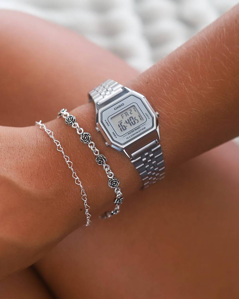 Reloj CASIO Retro LA680WA-7 Acero Mujer Plateado3