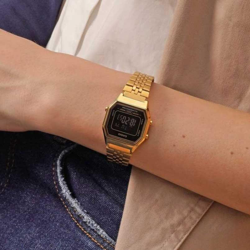 Reloj CASIO Retro LA680WGA-1B Acero Mujer Dorado3