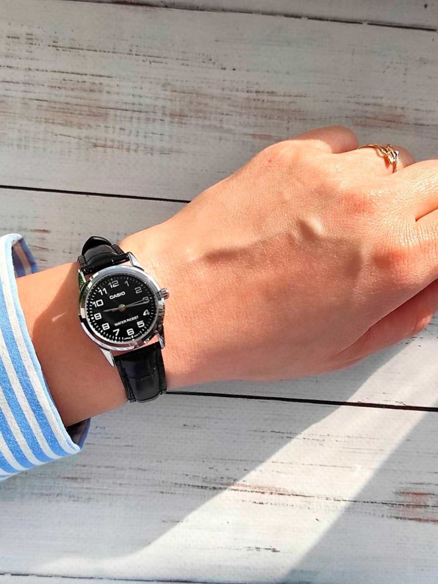 Reloj CASIO Regular LTP-V001L-1B Acero/Cuero Mujer Plateado/Negro2